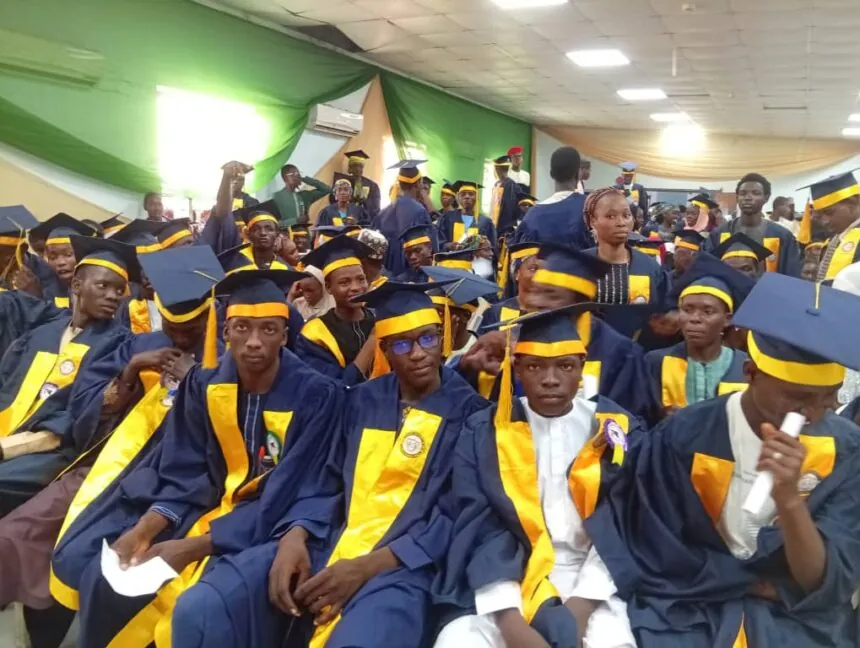 Bauchi: FCE Jama’are matriculates 1,069 new studen
